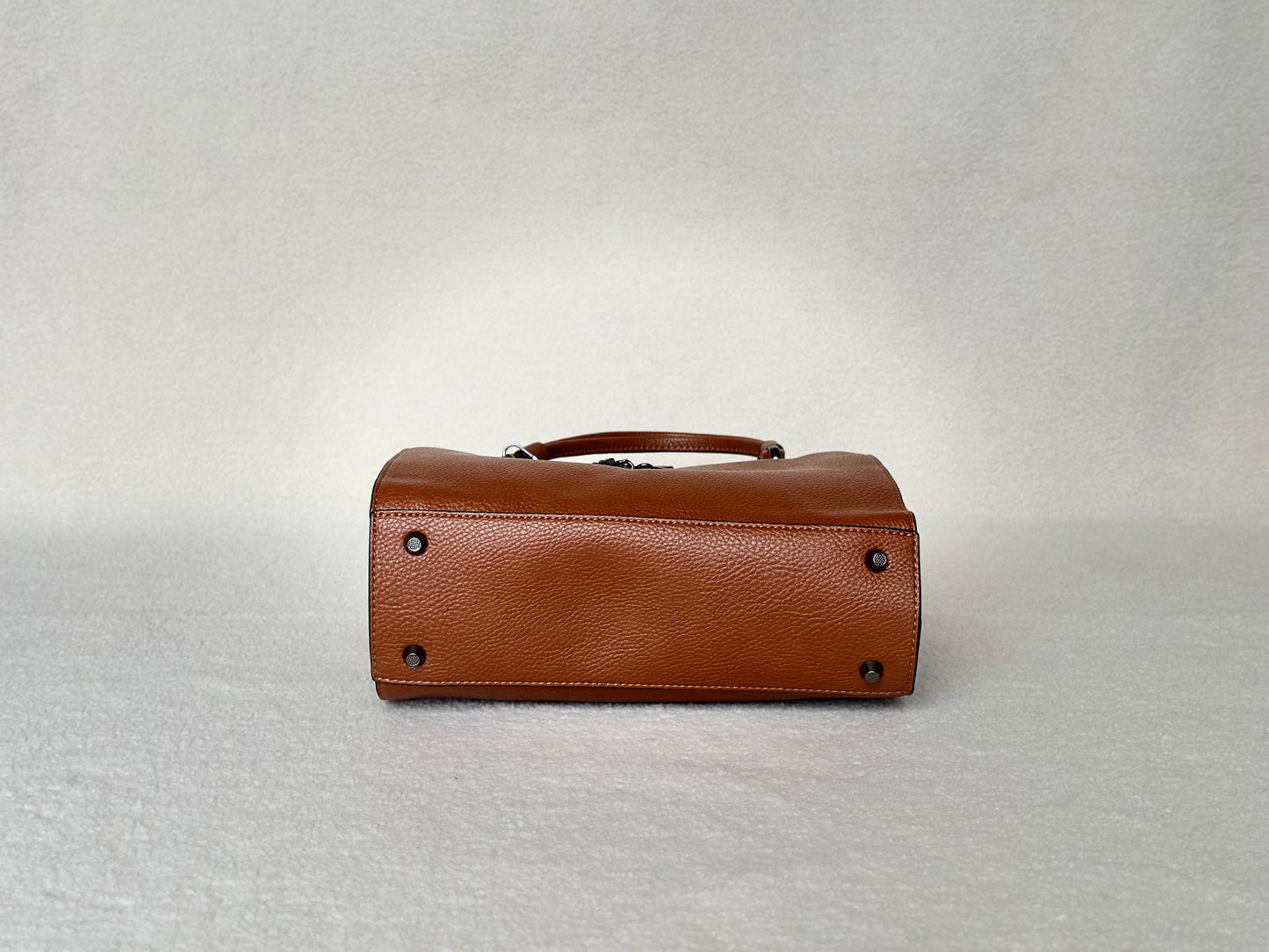 Medium Capacity Handbag & Crossbody Bag