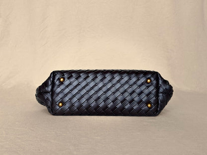 Dark Brown
Hand-Woven Leather
Shoulder Bag