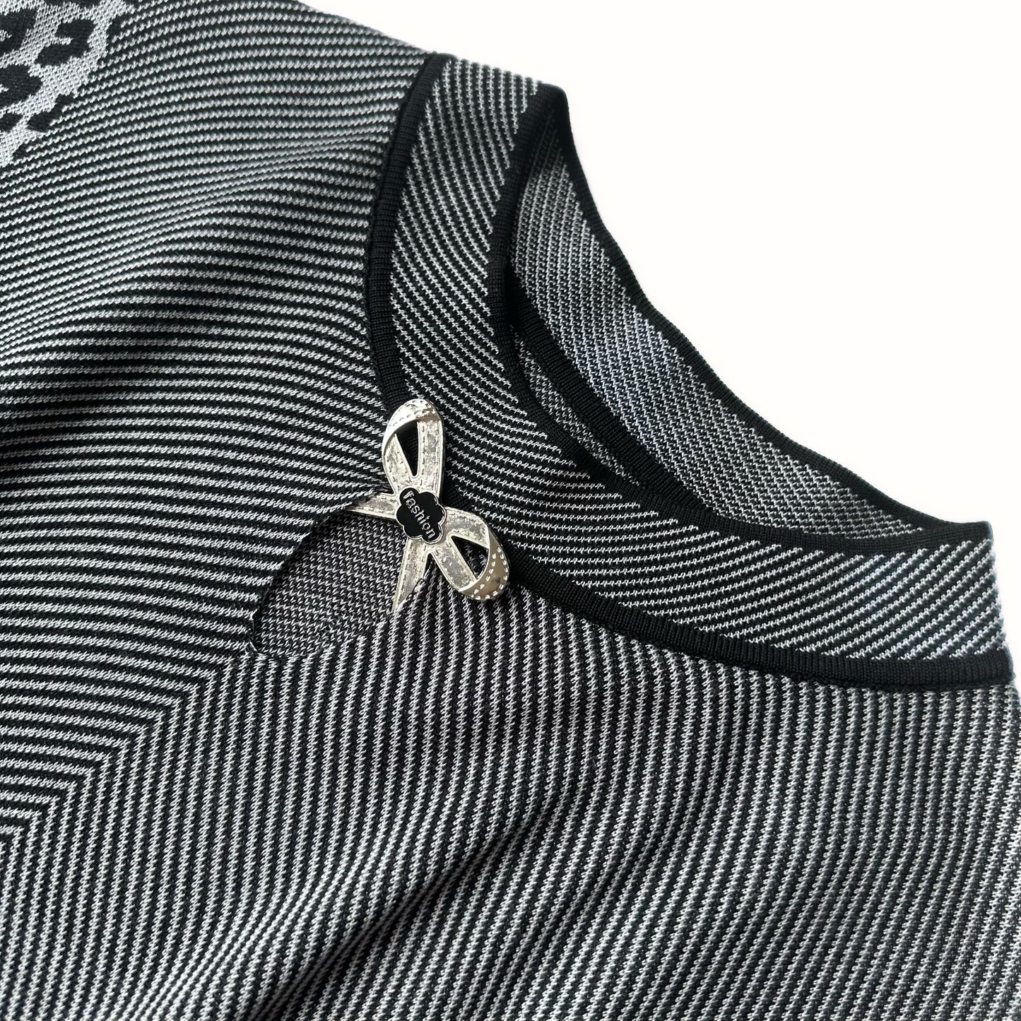 Graphic Panel & Leopard Print Straight Dress