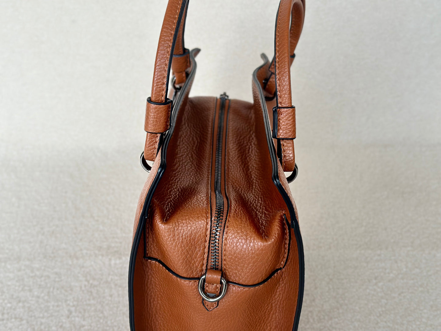 Medium Capacity Handbag & Crossbody Bag
