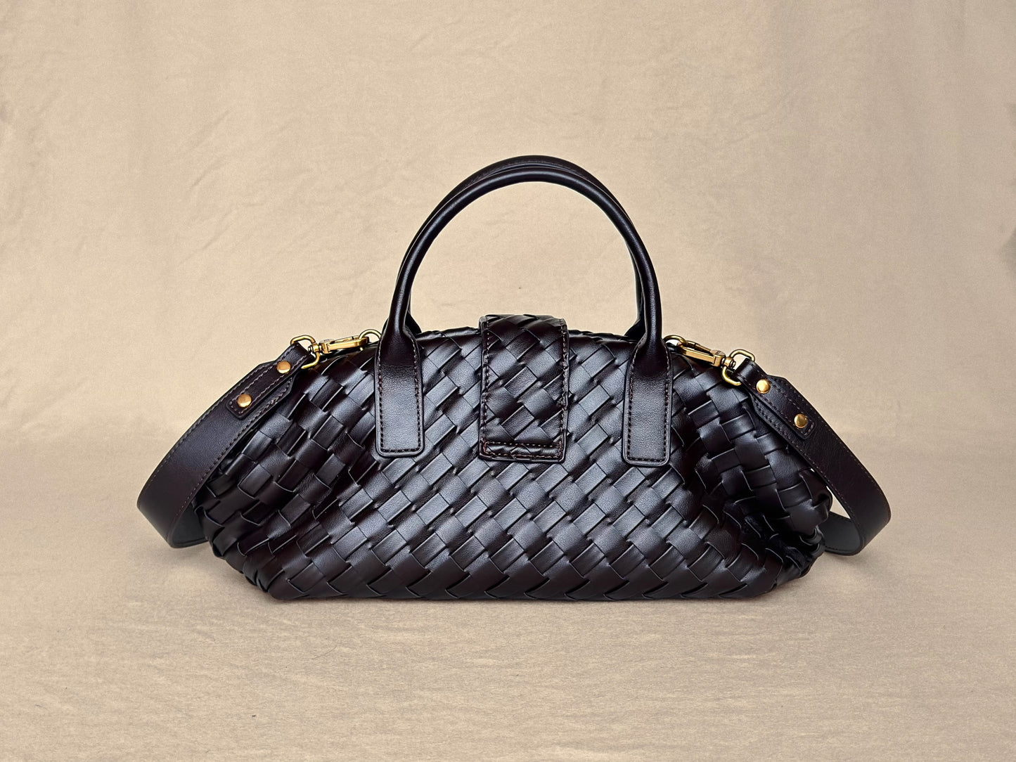 Dark Brown
Hand-Woven Leather
Shoulder Bag