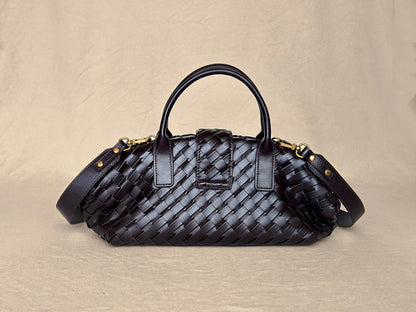 Dark Brown
Hand-Woven Leather
Shoulder Bag