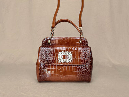 Coffee Brown
Croc-Embossed
Dual-Style Top Handle Bag