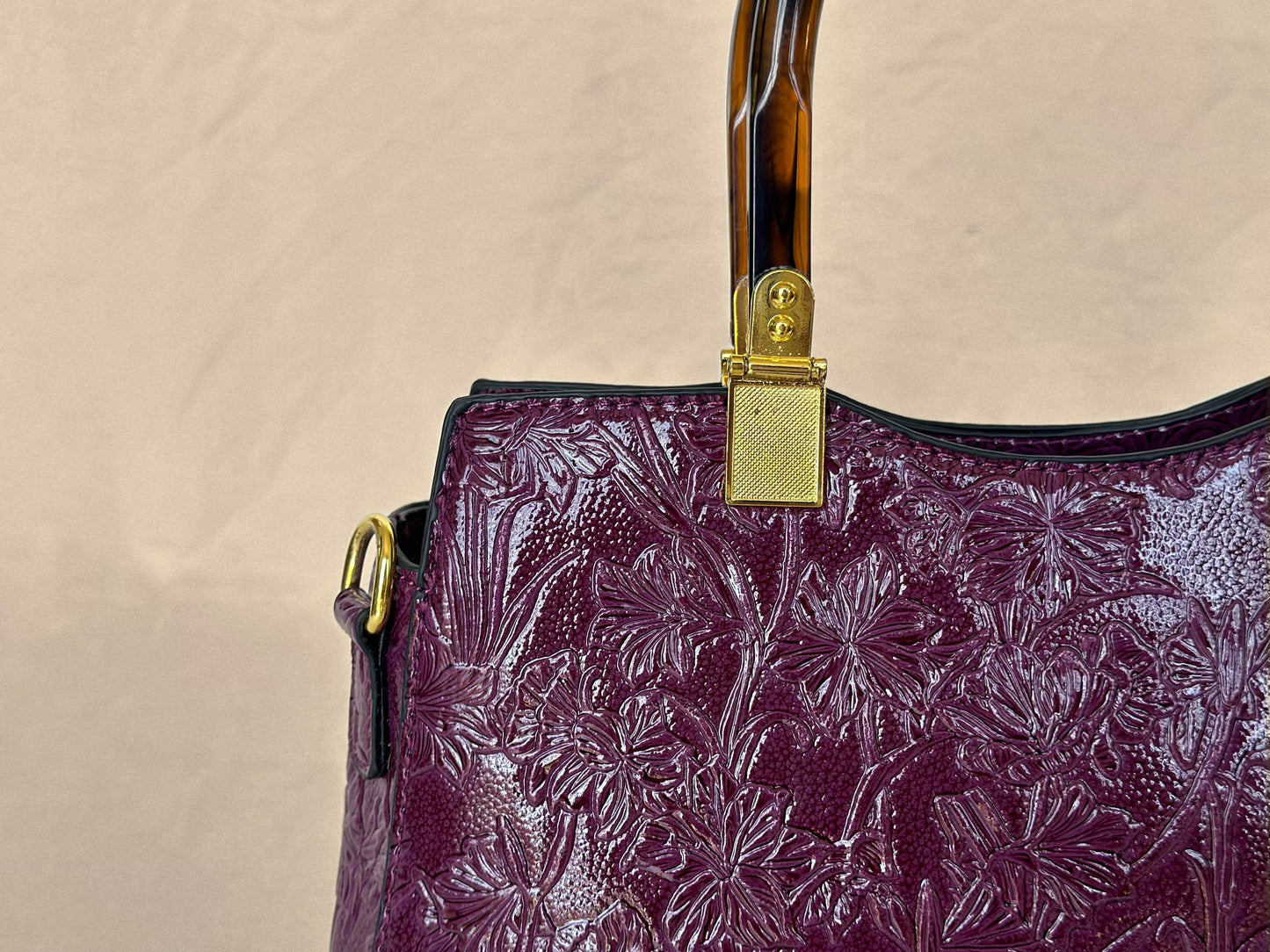 Plum Embossed
Vintage Top Handle Bag