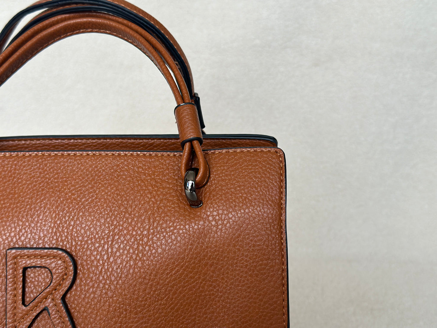 Medium Capacity Handbag & Crossbody Bag