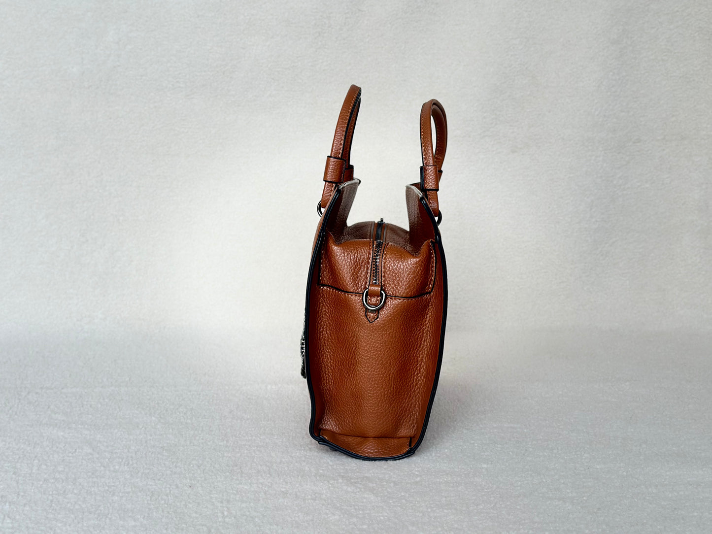 Medium Capacity Handbag & Crossbody Bag